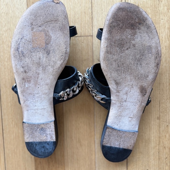 Burberry Black Chain Detail Sandals | Women’s Size: 8.5 or 38.5 - Picture 2 of 5
